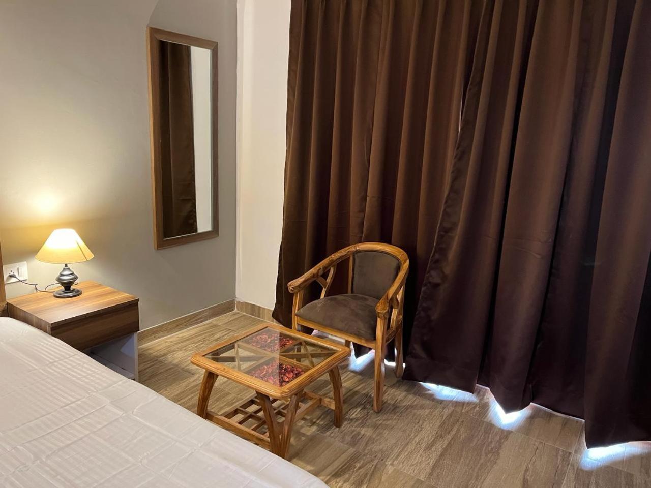 Risal Home Stays Greater Noida Esterno foto
